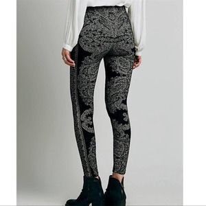 Free People Sweater Knit Black & Tan Tapestry Paisley S